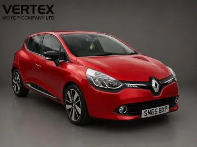 Used Renault Clio Dynamique 90 HP (66 kW) 2015 Red Hatchback