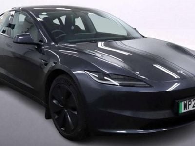 Usado Tesla Model 3 RWD 208 kW (283 HP) 2024 Cinzento Sedan
