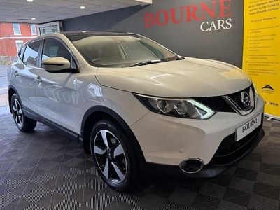 Used Nissan Qashqai Acenta Premium 110 HP (80 kW) 2014 White SUV