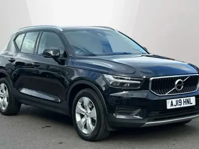 Used Volvo XC40 Momentum 148 HP (108 kW) 2019 Black SUV