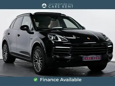 Used Porsche Cayenne Platinum Edition 462 HP (339 kW) 2022 Black SUV