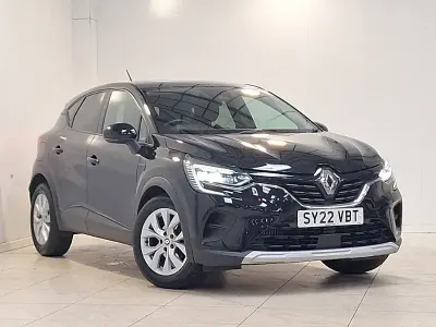 Używany Renault Captur Iconic 91 KM (66 kW) 2022 Czarny SUV