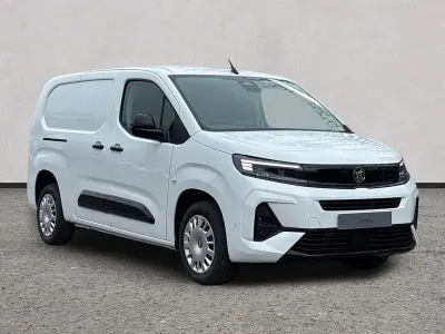 Novo Vauxhall Combo 100 HP (73 kW) 2026 Branco Monovolume