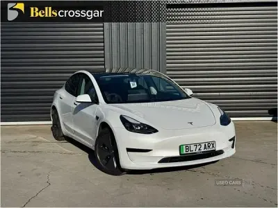 Usado Tesla Model 3 RWD 208 kW (283 HP) 2022 Branco Sedan