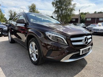Mercedes GLA220