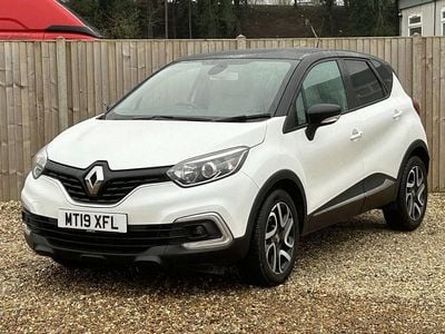 Used Renault Captur Iconic 130 HP (95 kW) 2019 White/black SUV