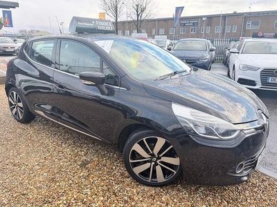 Used Renault Clio IV Dynamique 90 HP (66 kW) 2015 Black Hatchback