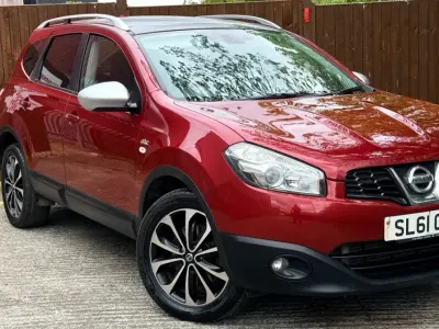 Używany Nissan Qashqai +2 N-TEC 2011 Czerwony SUV