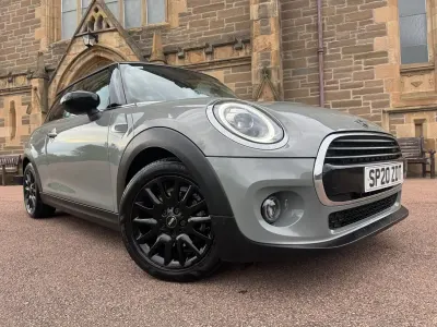 Usado Mini Cooper Classic 2020 Gris Utilitario