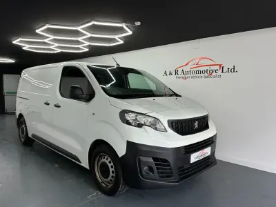 Second-hand Peugeot Expert Premium 2021 Alb Van