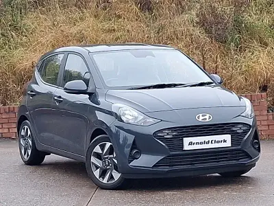 Used Hyundai i10 Advanced 67 HP (49 kW) 2023 Grey Hatchback