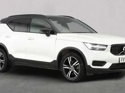 Used Volvo XC40 R-Design 163 HP (119 kW) 2021 White SUV