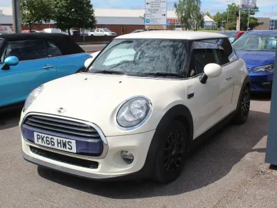 Used Mini Cooper Hatch 2016 White Hatchback