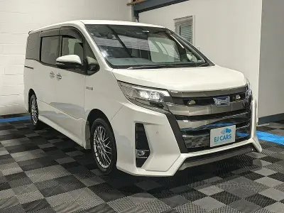 Used Toyota Noah 2026 White MPV
