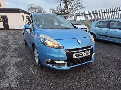 Usado Renault Scénic III Dynamique 2013 Azul Monovolumen