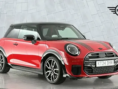 Używany Mini Cooper S Hatch 201 KM (147 kW) 2024 Czerwony Hatchback
