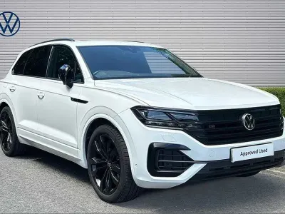 Used VW Touareg Black Edition 286 HP (210 kW) 2023 Pure white SUV