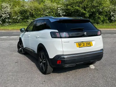 Gebraucht Peugeot 3008 Premium 131 PS (96 kW) 2021 Weiß SUV