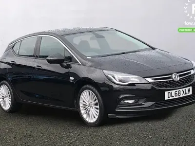 Used Vauxhall Astra Elite 200 HP (147 kW) 2019 Black Hatchback