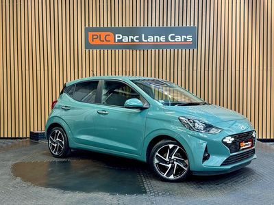 Used Hyundai i10 Premium 67 HP (49 kW) 2023 Green Hatchback