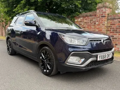 Used SsangYong Tivoli 115 HP (84 kW) 2018 Blue SUV