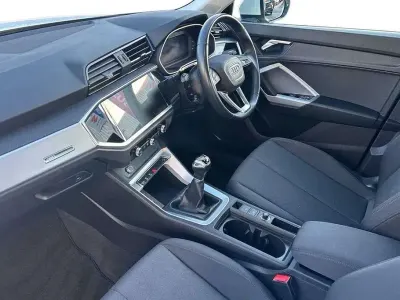 Begagnad Audi Q3 Design 147 HK (108 kW) 2022 Vit SUV