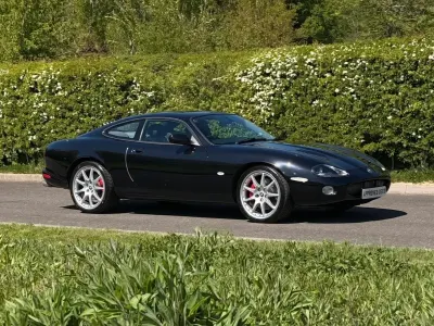 Używany Jaguar XKR Supercharged 400 KM (294 kW) 2004 Czarny Coupe