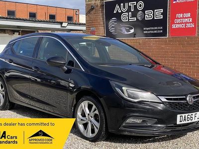 Used Vauxhall Astra SRi 150 HP (110 kW) 2016 Black Hatchback