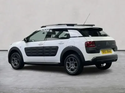 Used Citroën C4 Cactus Feel 82 HP (60 kW) 2017 White Hatchback