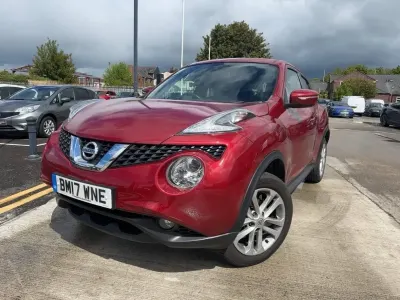 Używany Nissan Juke N-Connecta 115 KM (84 kW) 2017 Czerwony SUV