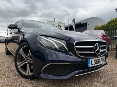 Begagnad Mercedes E220