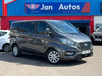 Used Ford Tourneo Custom Titanium 130 HP (95 kW) 2022 Grey Van