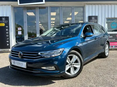 Usado VW Passat SE 2020 Azul Carrinha