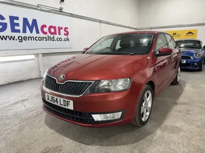 Used Skoda Rapid SE 105 HP (77 kW) 2015 Red Hatchback