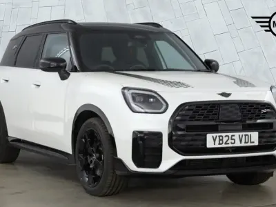 Używany Mini Countryman 168 KM (123 kW) 2025 Biały SUV