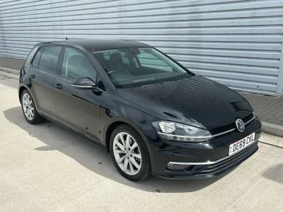 Second-hand VW Golf VII GT 150 CP (110 kW) 2019 Negru Hatchback