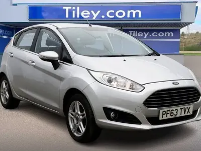 Used Ford Fiesta Zetec 82 HP (60 kW) 2014 Silver Hatchback