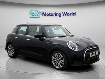 Blue/black Used 2022 Mini Cooper Exclusive Hatchback | £17,700 (Fair price)