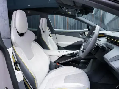 Used Lotus Eletre 661 kW (900 HP) 2023 SUV