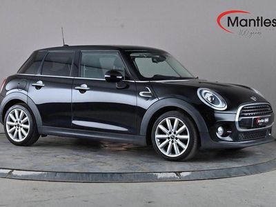 Begagnad Mini Cooper Classic 136 HK (100 kW) 2018 Svart Halvkombi