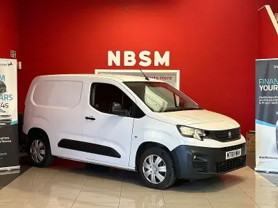 Used Peugeot Partner 131 HP (96 kW) 2019 White MPV