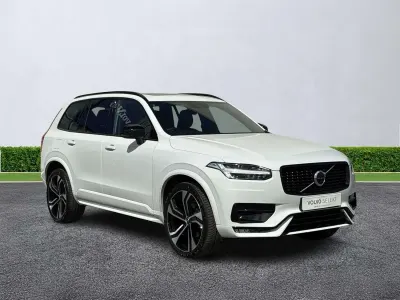 Usado Volvo XC90 R-Design 235 HP (172 kW) 2022 Branco SUV