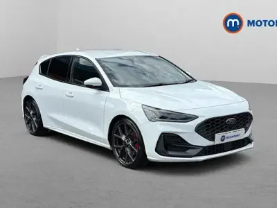 Used Ford Focus ST 280 HP (205 kW) 2023 White Hatchback