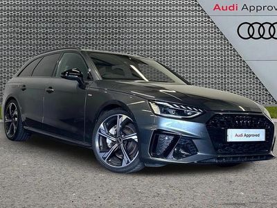 Usado Audi A4 Black Edition 200 CV (147 kW) 2023 Gris Familiar