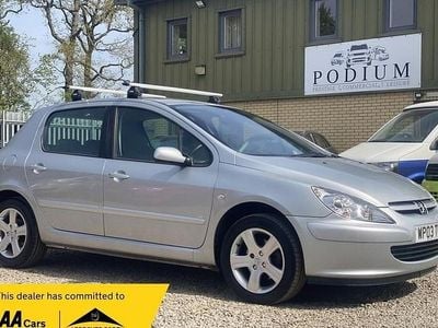 Używany Peugeot 307 109 KM (80 kW) 2003 Srebrny Hatchback