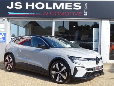 Used Renault Megane E-Tech Techno 160 kW (218 HP) 2023 Grey/black Hatchback