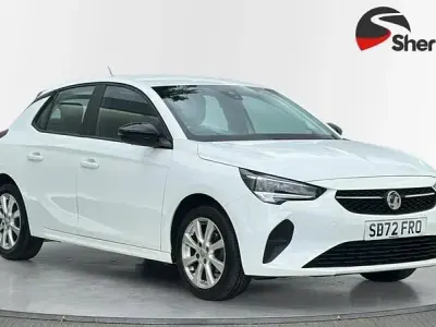 Used Vauxhall Corsa Design Edition 75 HP (55 kW) 2022 White Hatchback