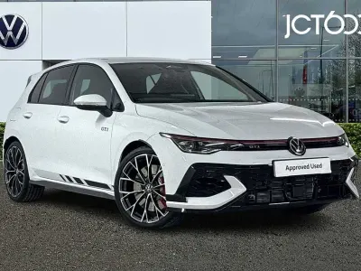 Used VW Golf VIII GTI Clubsport 300 HP (220 kW) 2025 White Hatchback