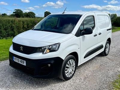 White Used 2019 Peugeot Partner MPV | £6,950 (Good price)
