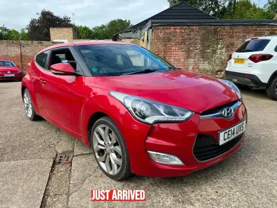 Used Hyundai Veloster 140 HP (102 kW) 2014 Red Hatchback